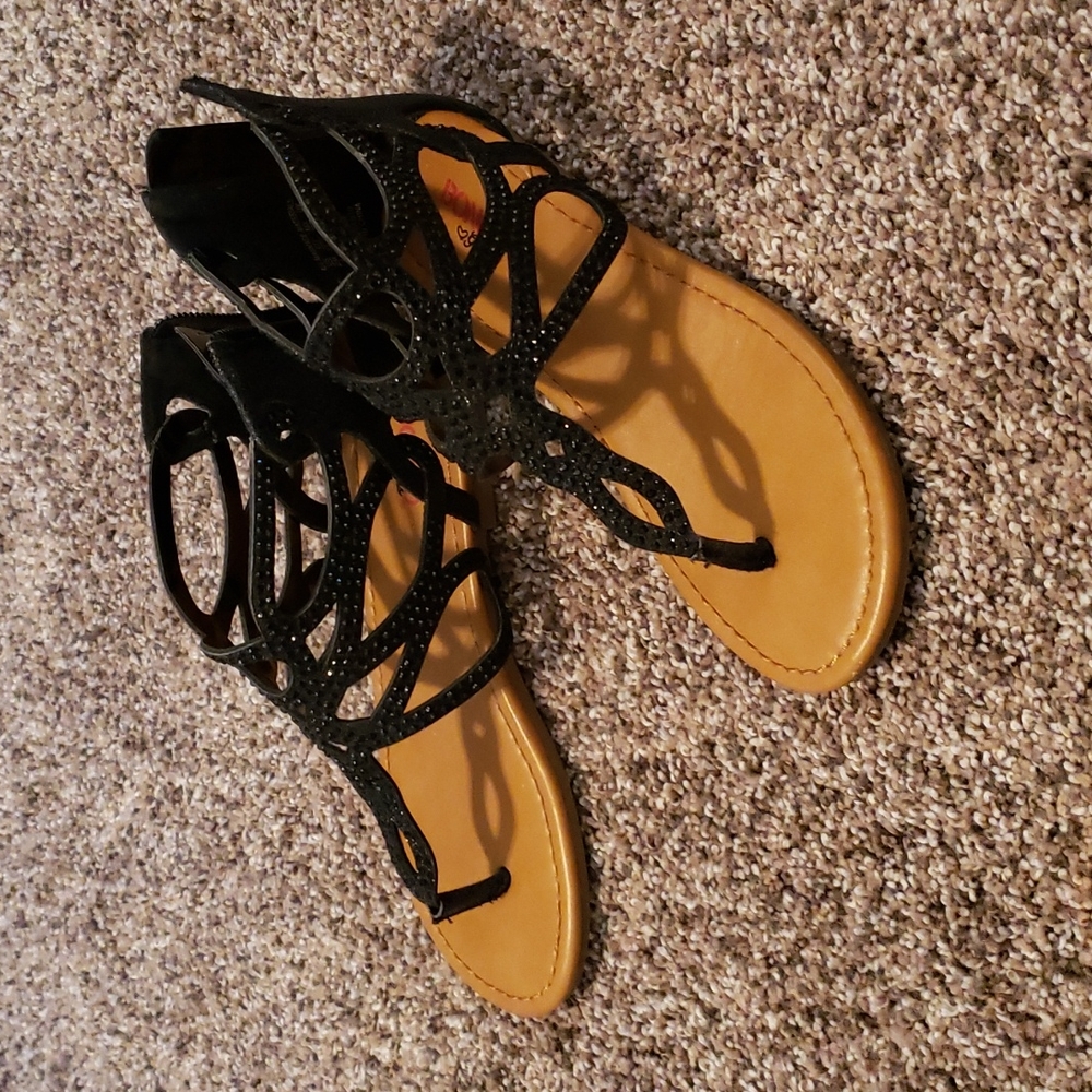 NWT Bongo girls gladiator sandals in black size 2